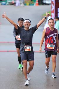 BIB: 1283, 1133
                            <button type="button" onclick="openModal(5720748)" class="btn btn-primary btn-sm float-right btn-popup" data-toggle="modal" data-target=".modal-high-quality">
                        <i class="fas fa-shopping-cart"></i> Add to Cart
                    </button>
                                            <button type="button" onclick="isThisMe(5720748, true)" class="btn btn-success btn-sm float-right btn-popup btn-isme hidden" data-toggle="tooltip" data-placement="bottom" title="นี่คือรูปของคุณใช่ไหม คลิกที่นี่เพื่อเอาเข้าอัลบั้ม">
                        <i class="fas fa-plus"></i> Add to album
                    </button>
                    <button type="button" onclick="isThisMe(5720748, false)" class="btn btn-warning btn-sm float-right btn-popup btn-isnotme hidden">
                        <i class="fas fa-ban"></i> Remove from album
                    </button>